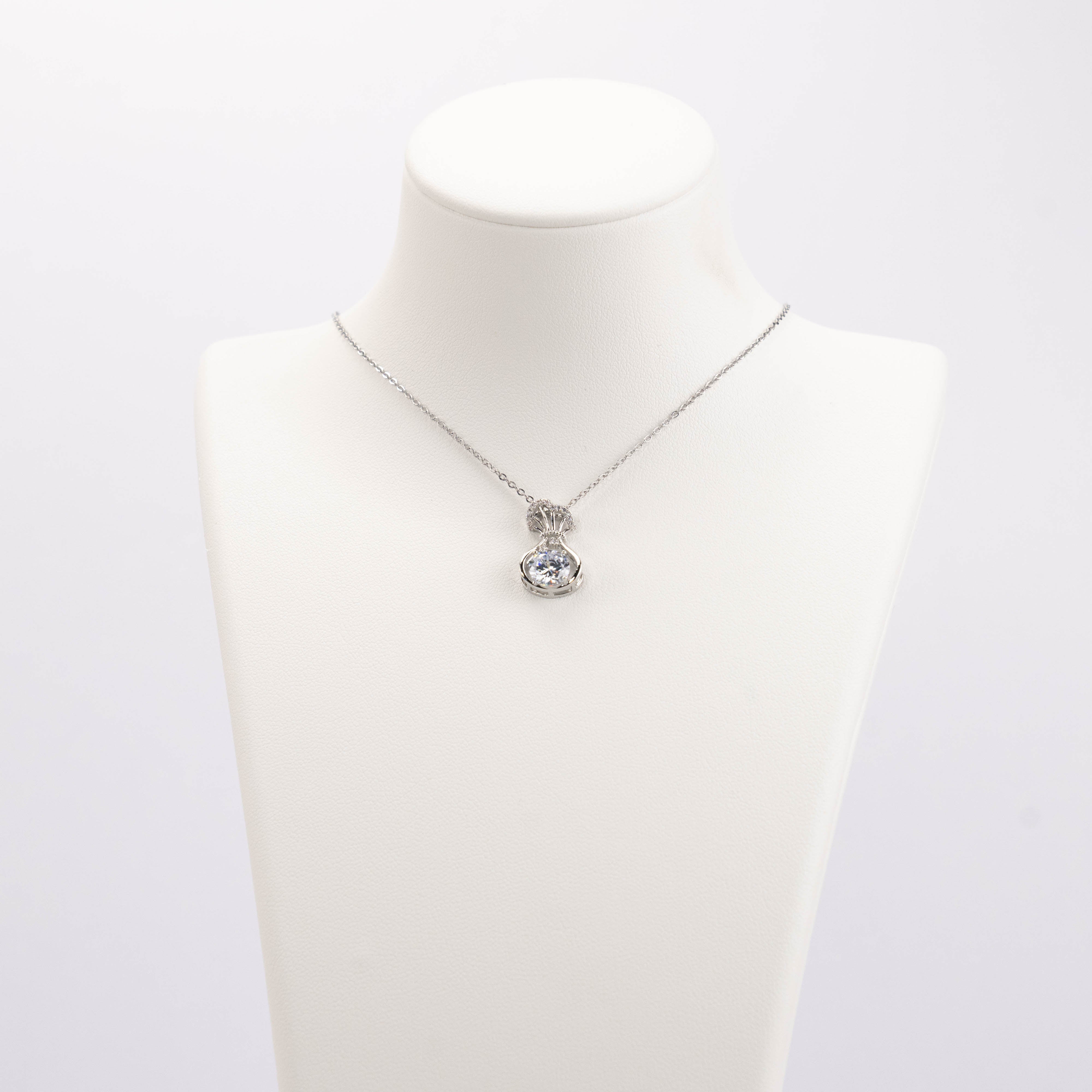 【N-DZR768】Plated 14k Gold Zircon Necklace