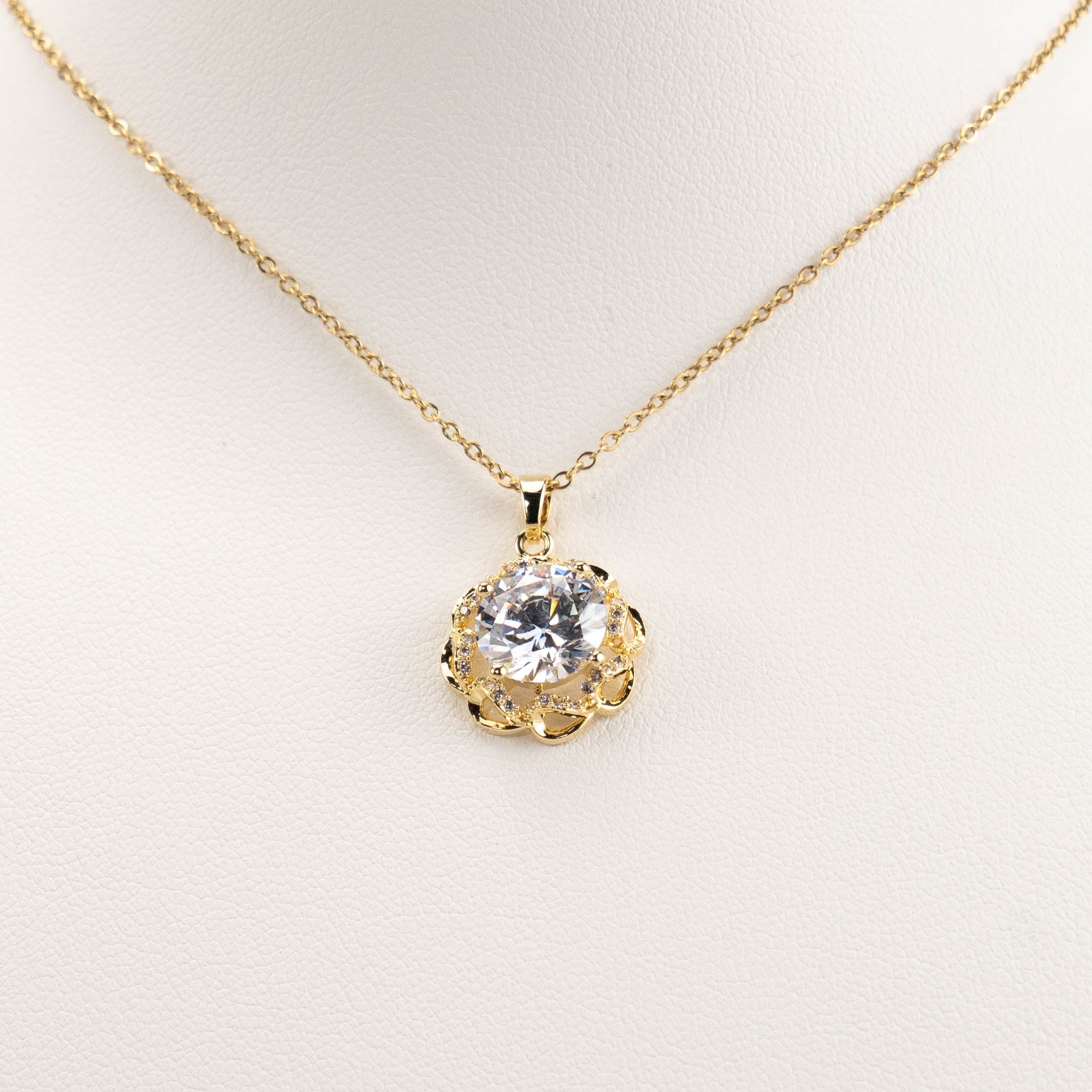 【N-DZR729】Plated 14k Gold Zircon Necklace