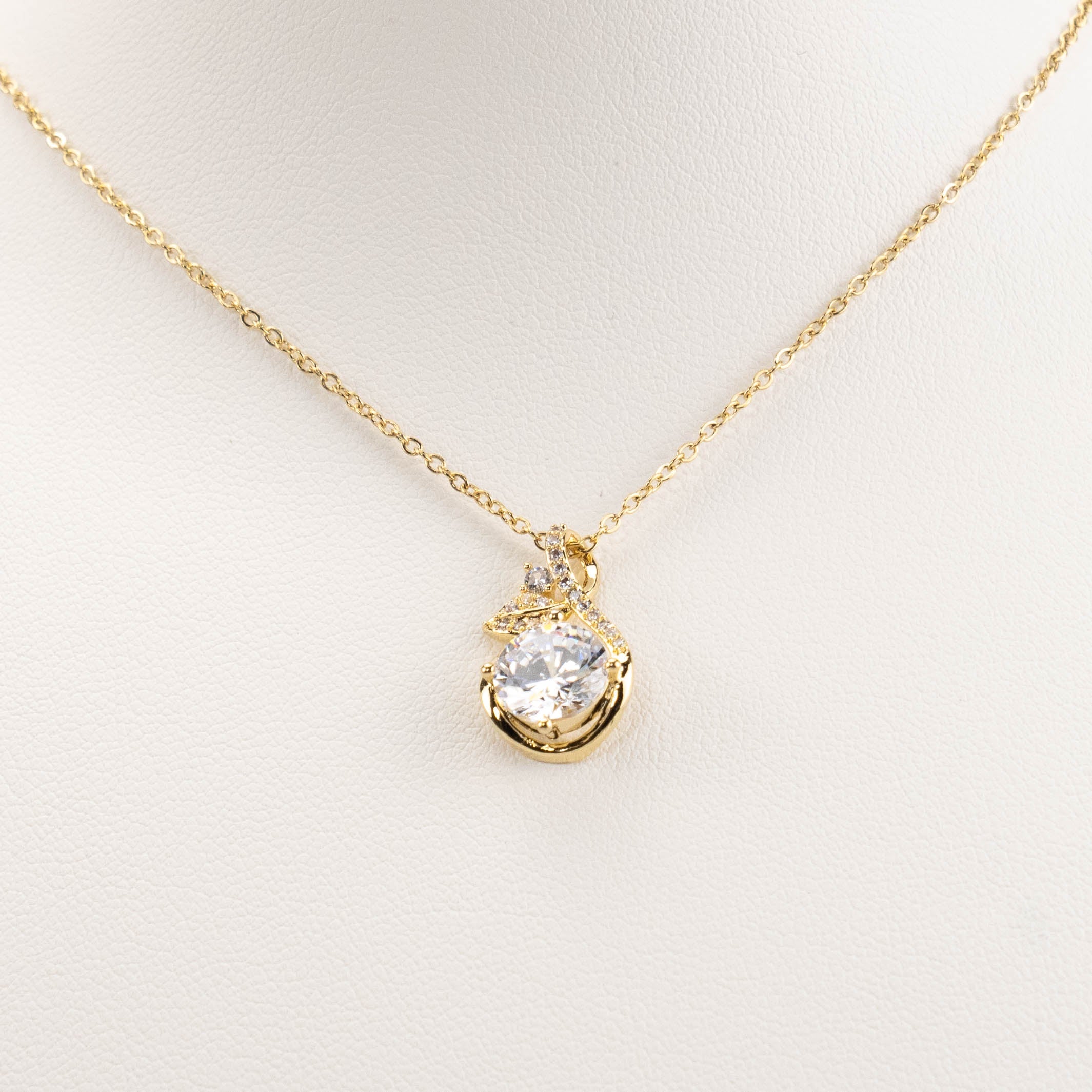 【N-DZR730】Plated 14k Gold Zircon Necklace