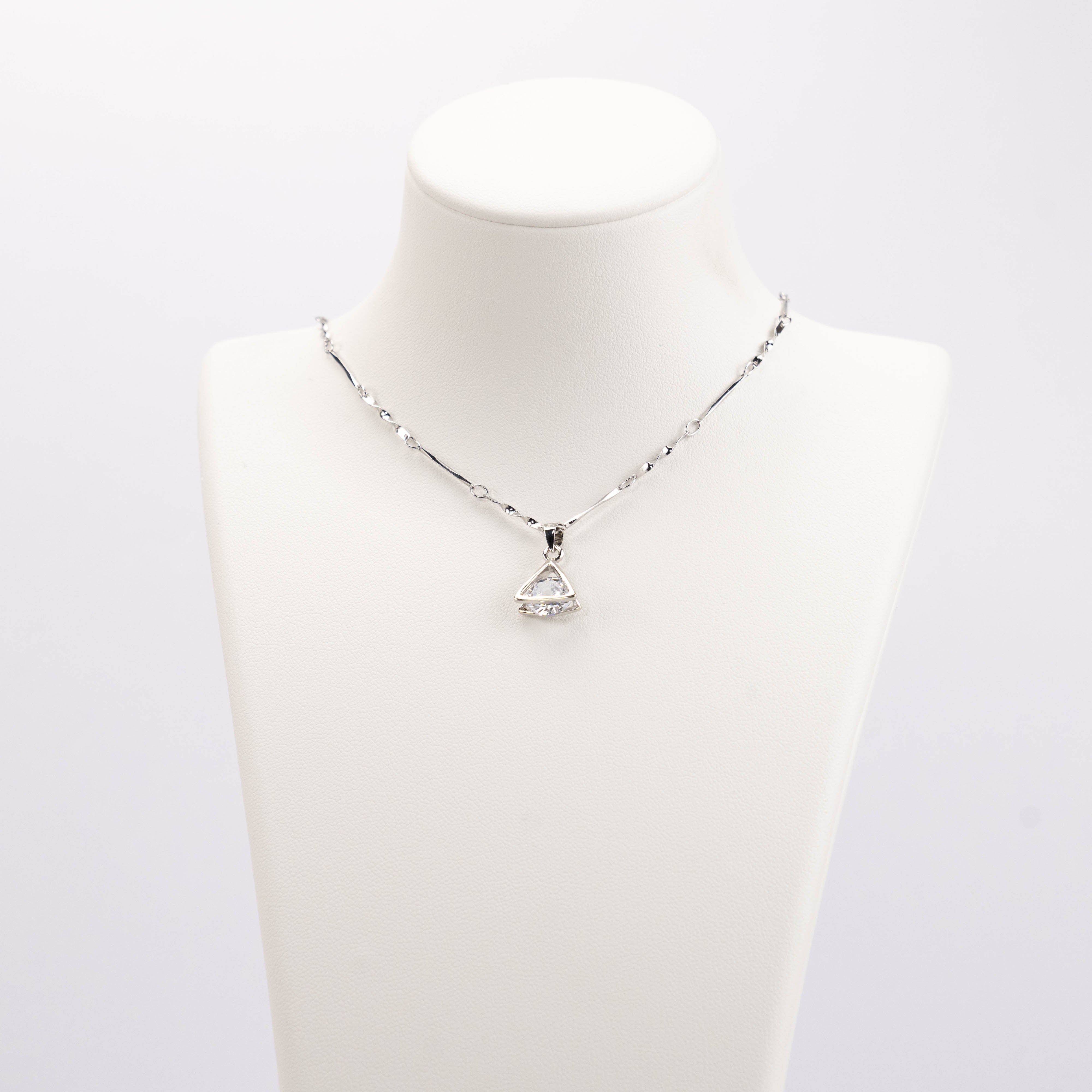 【N-X04】Plated 14k Gold Zircon necklace