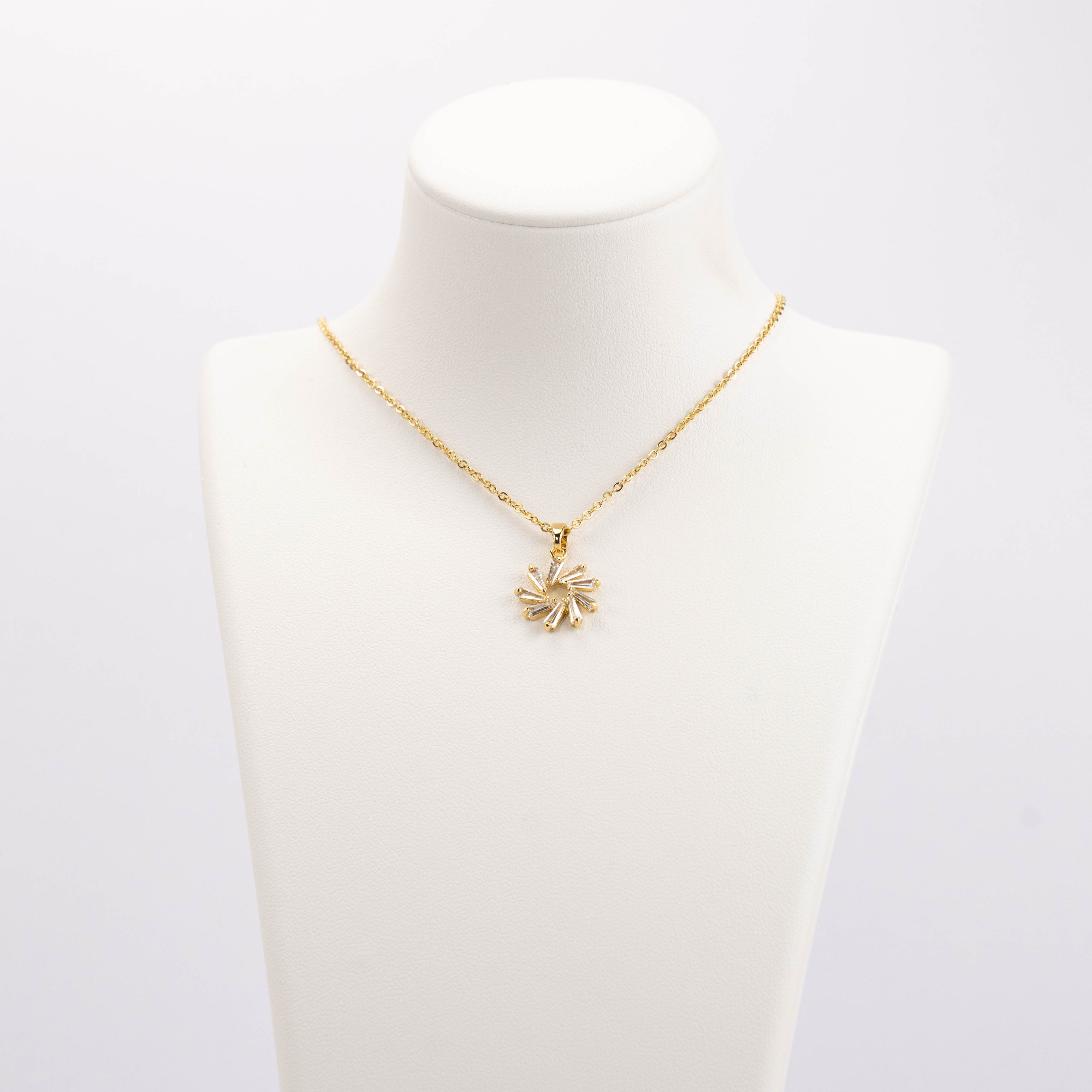 【N-X05】Plated 14k Gold Zircon necklace