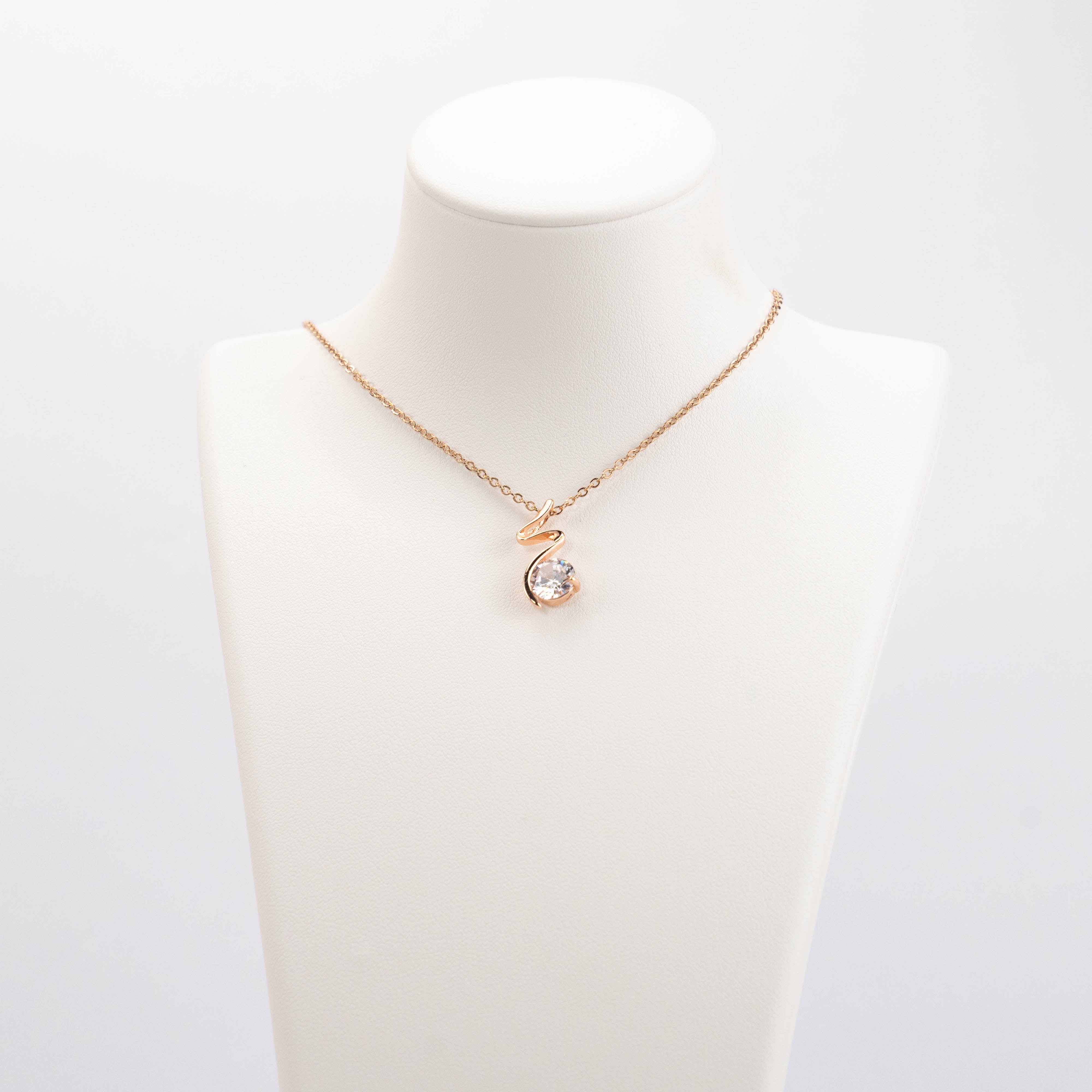 【N-X07】Plated 14k Gold Zircon necklace