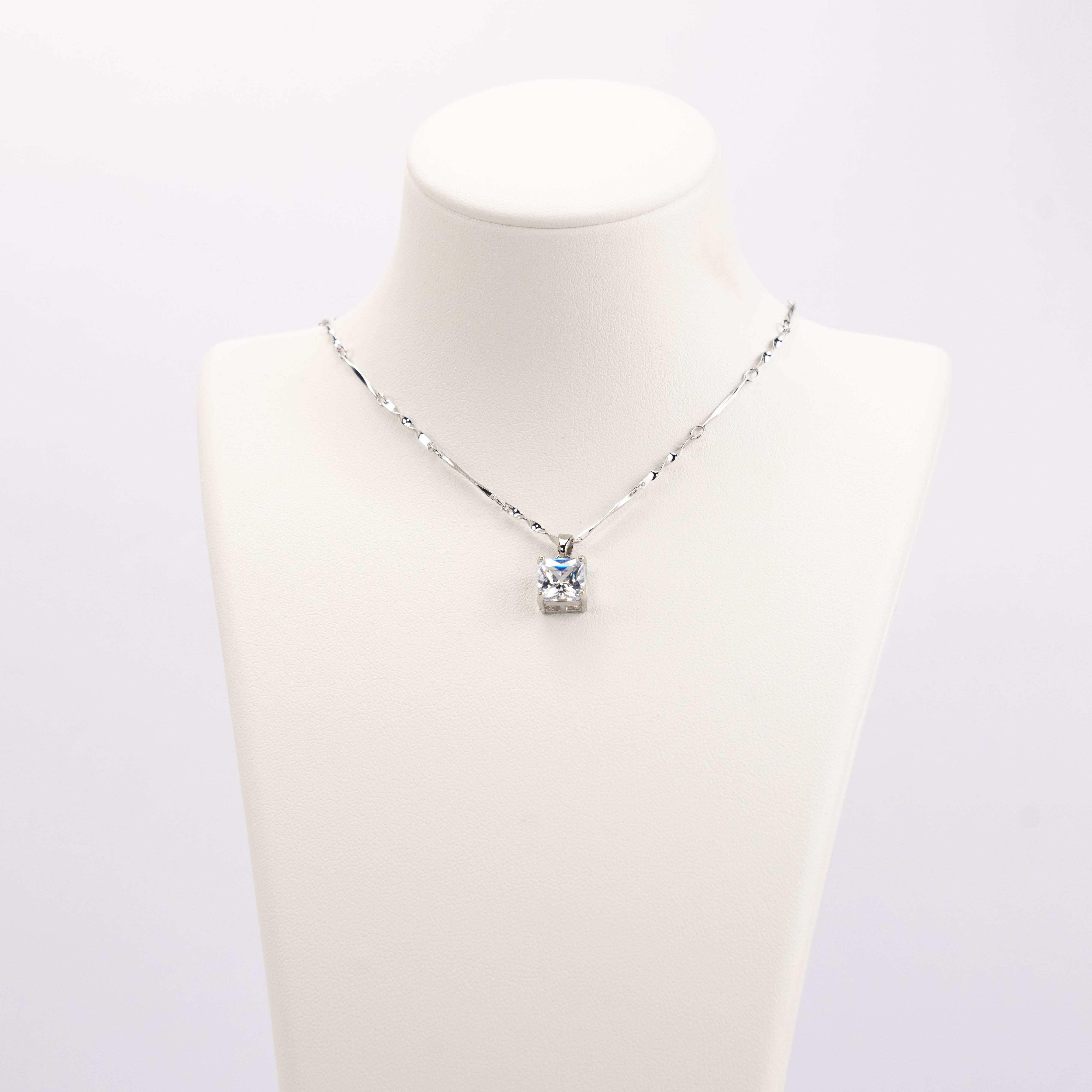 【N-X12】Plated 14k Gold Zircon necklace