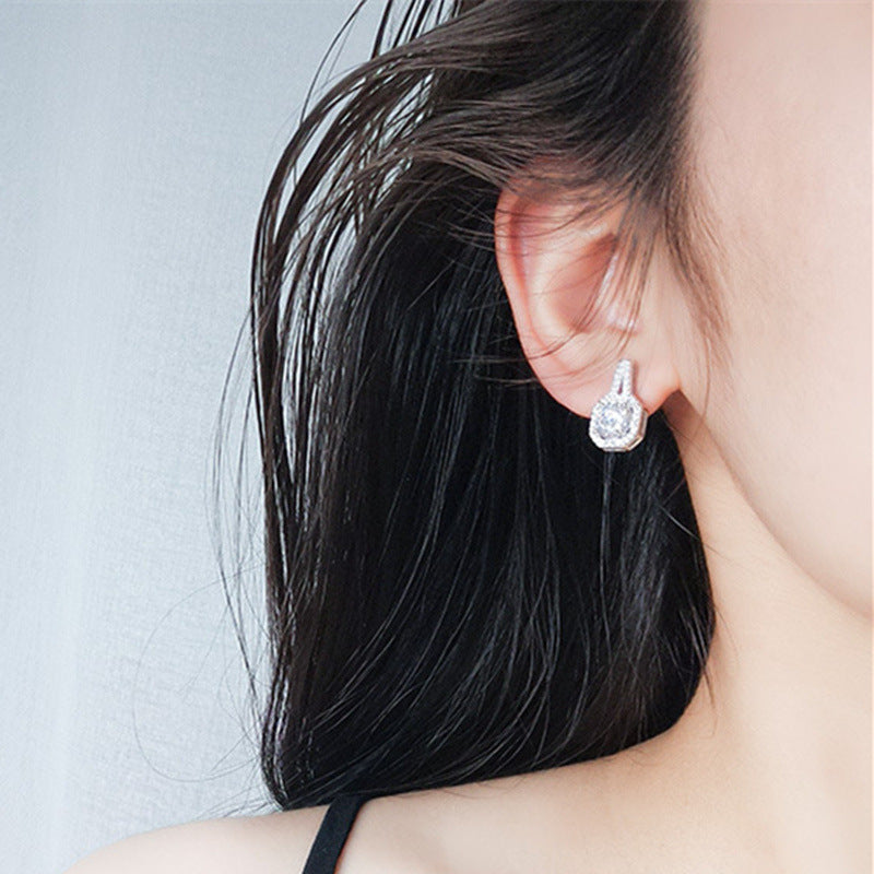 【E-077】925 Sterling Silver Moissanite earrings